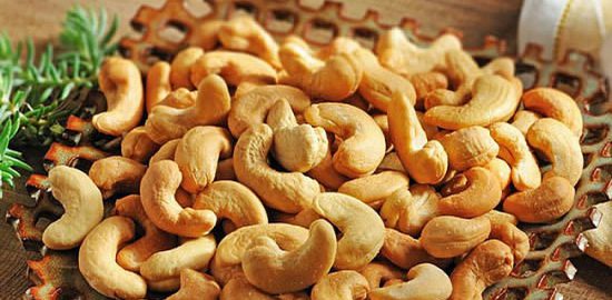 gia xuat khau hat dieu thang 9 giam manh